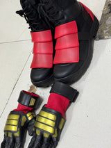 deadpool boots and gloves