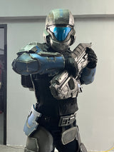 This ODST costume is a complete set designed for an immersive and screen-accurate look. The package includes the undersuit, armor pieces, helmet, gloves, and shoes (weapon not included).
The armor components are crafted from high-quality foam material, providing excellent durability while maintaining flexibility and comfort during wear. Designed for cosplay, conventions, and display, this costume offers a balance of realistic appearance, mobility, and lightweight construction for extended use.