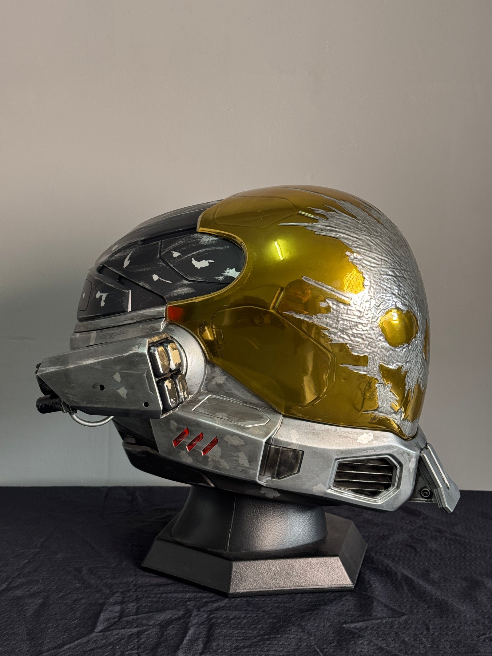 3d_Printed_Emile_Helmet_Replic