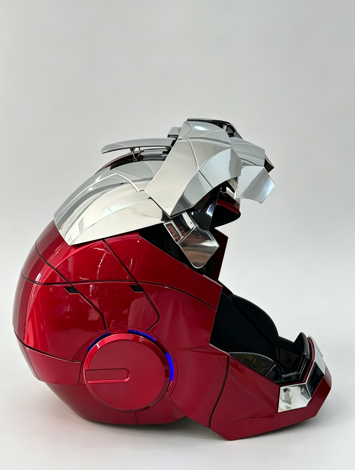 mirror_finish_iron_man_helmet_