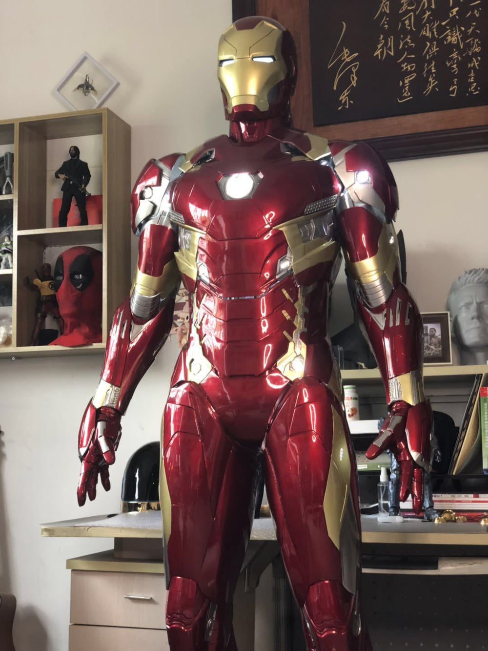 11-iron-man-statue-3d-printed- 11-iron-man-statue-3d-printed-