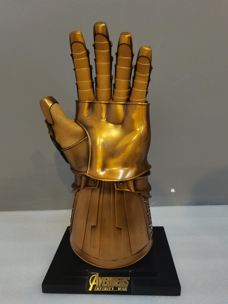 thanos goldener handschuh Thanos Infinity Metal Glove with LED lights and a Stand